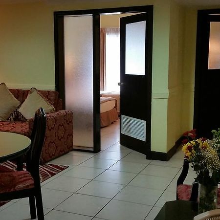 Deebaj Al Khabisi Plaza Aparthotel Dubai Ngoại thất bức ảnh