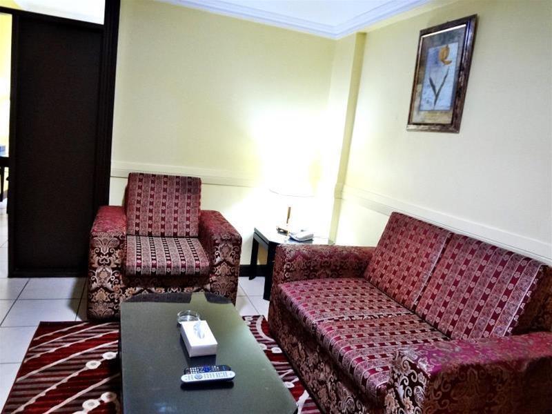 Deebaj Al Khabisi Plaza Aparthotel Dubai Ngoại thất bức ảnh